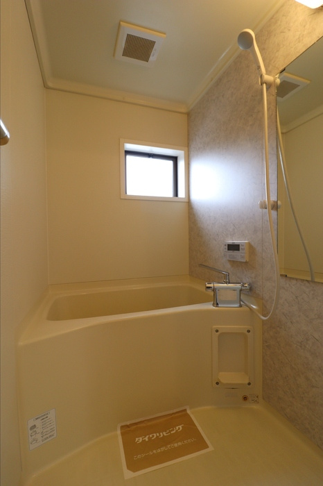 ひまわりハイツ　A棟の浴室