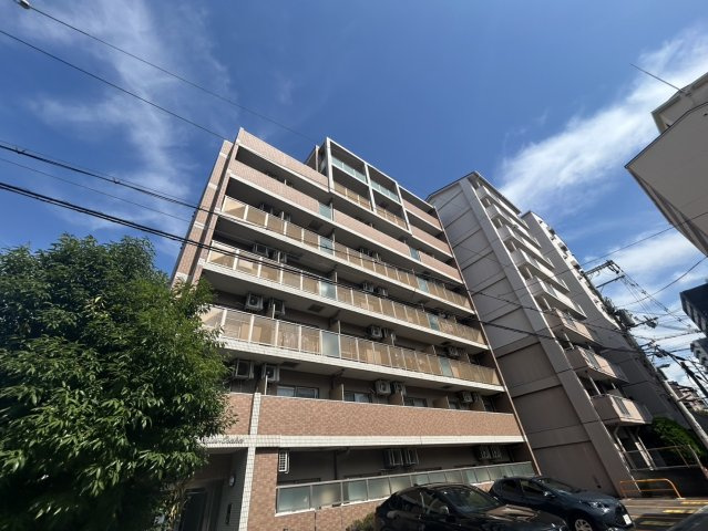 ラグーンフライト新大阪の外観
