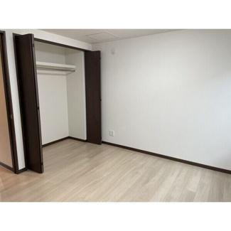 【洋室】 | 稲穂マンションD