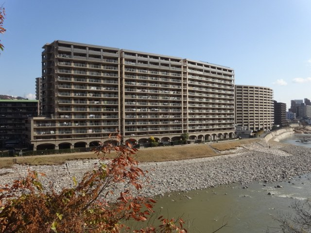 エスリード宝塚