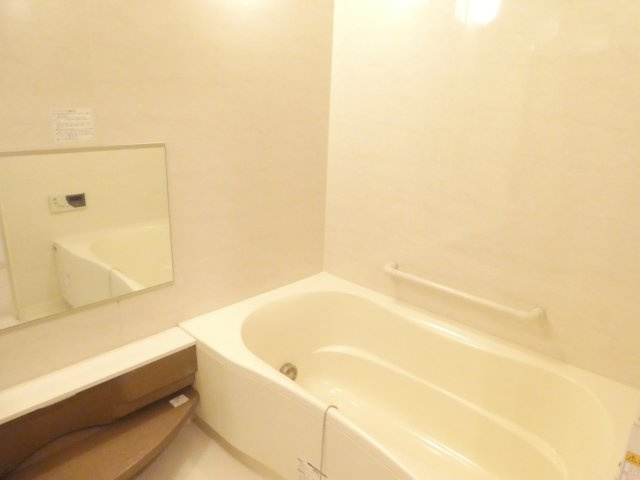 エスリード宝塚の浴室