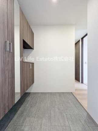 D-comodo小金井貫井北町の玄関