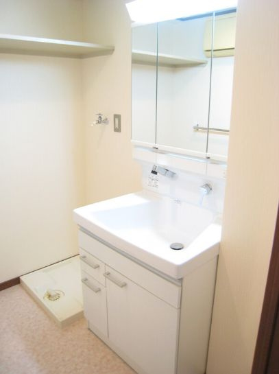 バーディーテラス仲町の独立洗面台|※別室参考写真です。