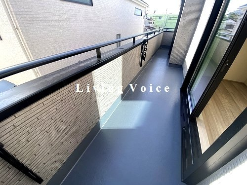 【バルコニー】 | 【仲介手数料０円】平塚市西八幡4丁目　新築一戸建て　B号棟　全2棟 | 平塚市西八幡4丁目　新築一戸建て　全2棟