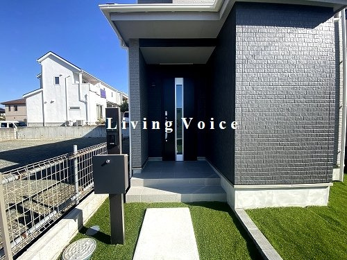 【エントランス】 | 【仲介手数料０円】平塚市西八幡4丁目　新築一戸建て　B号棟　全2棟 | 平塚市西八幡4丁目　新築一戸建て　全2棟