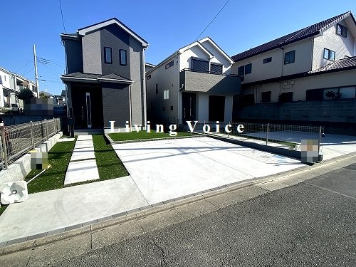 【前面道路含む現地写真】 | 【仲介手数料０円】平塚市西八幡4丁目　新築一戸建て　B号棟　全2棟 | 平塚市西八幡4丁目　新築一戸建て　全2棟