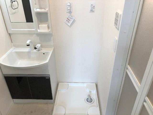 ＮＳ言問ビルの洗面所|室内洗濯機置場