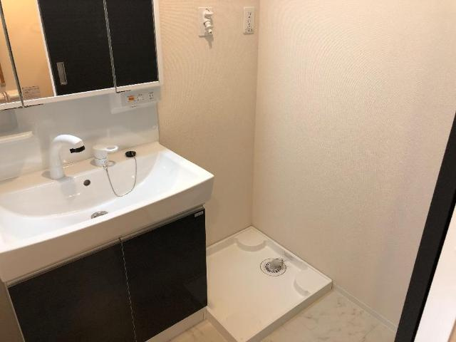 ヴィラ・ツリーサイドの洗面所|洗面