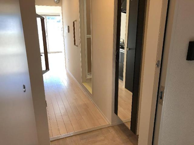 ヴィラ・ツリーサイドの玄関|玄関