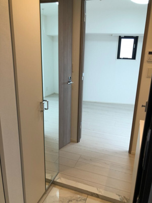 【玄関】 | クレイシア横浜NORTH | 嬉しい鏡付き♪