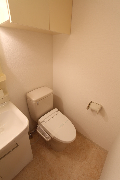 プライムアーバン田町のトイレ|※参考写真