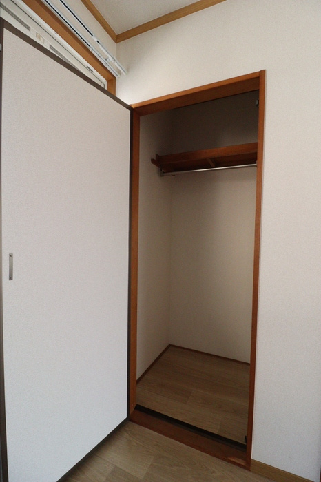 エントピア新保　B棟の収納