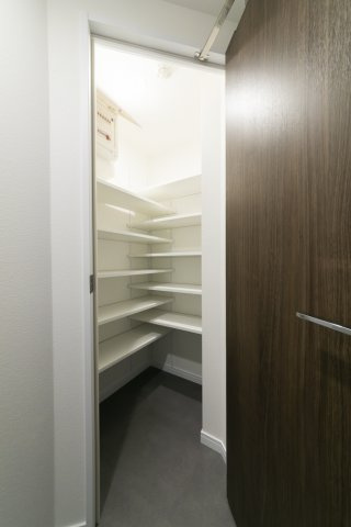 プラウドフラット浅草の玄関|きれいな玄関です