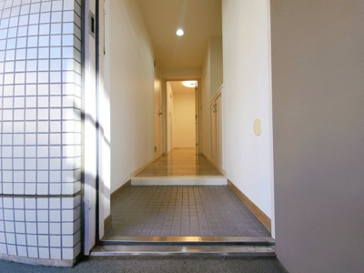 【玄関】 | CasaCaliente経堂 | 落ち着いた玄関です