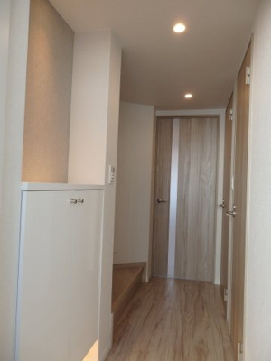 【玄関】 | エバーグリーンパレス新宿