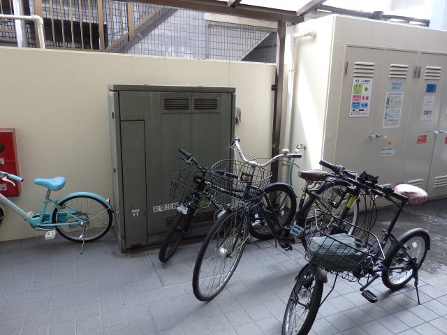 【駐輪場】 | エバーグリーンパレス新宿
