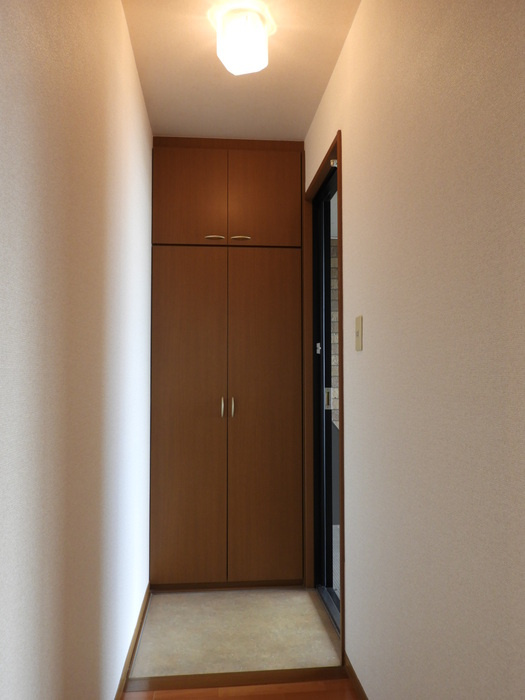 サンハイツＫの玄関