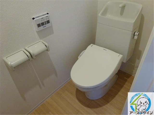 エルシオン・Fのトイレ|パース写真