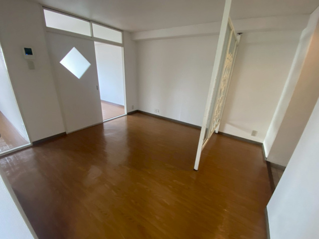 第3柴田ビルの居間・リビング