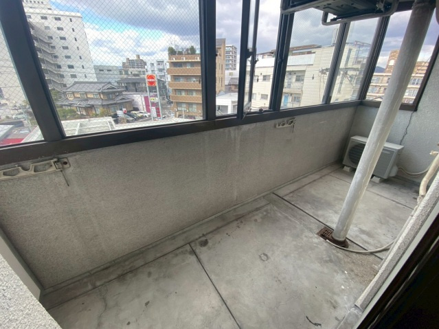 第3柴田ビルのバルコニー