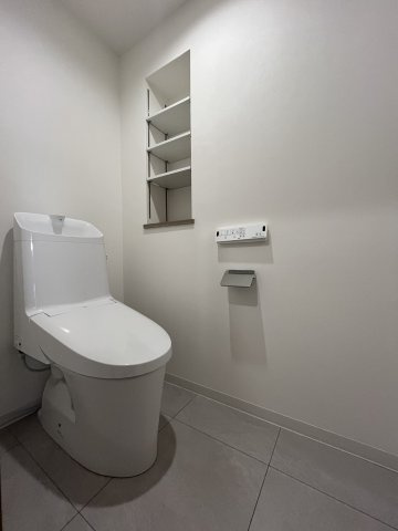 サーパス柏のトイレ|ゆったりとした空間のトイレです