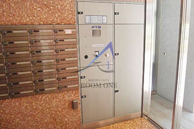 クレイシア新大塚のその他共用部分|宅配ボックスです。