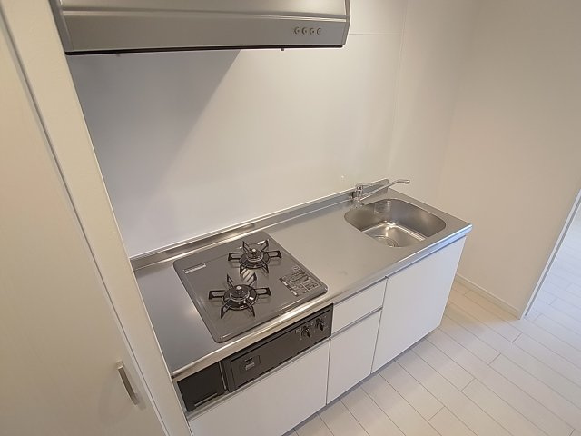 Maison De Istiklalのキッチン|システムキッチン。ガスコンロ2口完備です