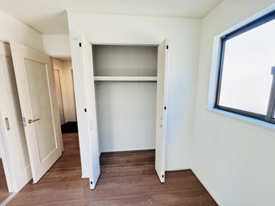 【収納】 | 流山市古間木新築戸建【八木南小学校：9分】 | 1F4.5帖洋室収納