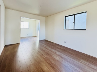 【居間・リビング】 | 流山市古間木新築戸建【八木南小学校：9分】 | 16帖リビングダイニングキッチン