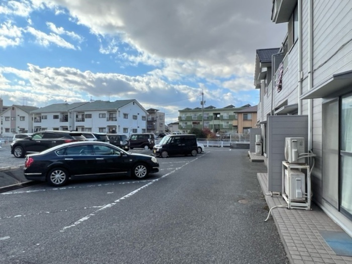 セブンアルコ　A棟の駐車場