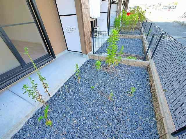 ゴールド・クレストの庭|専用庭です。