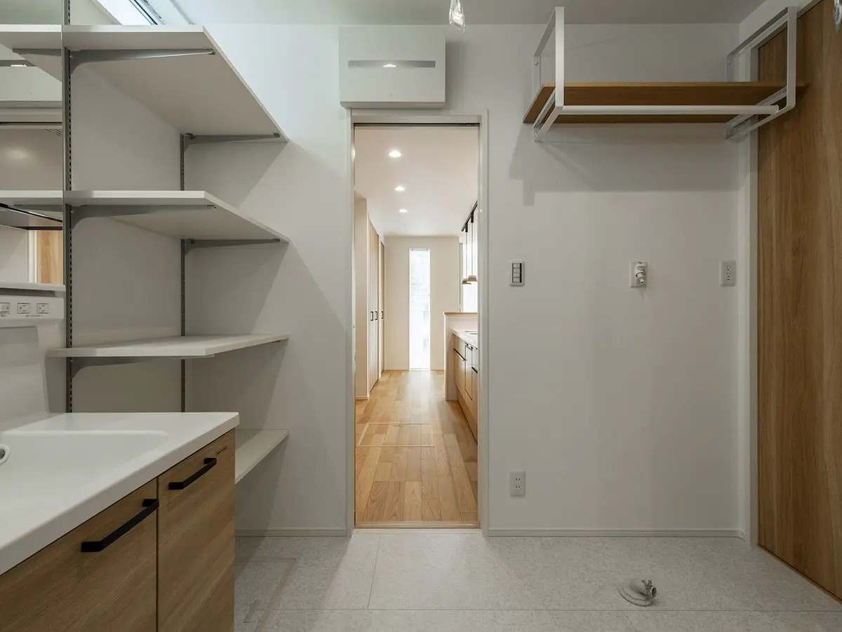 大津市下阪本２丁目２号地新築戸建のランドリースペース