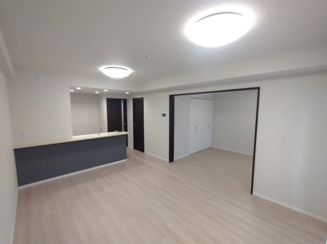 ベイマークスクエアプラザコートの居間・リビング|ゆったりとした居間です