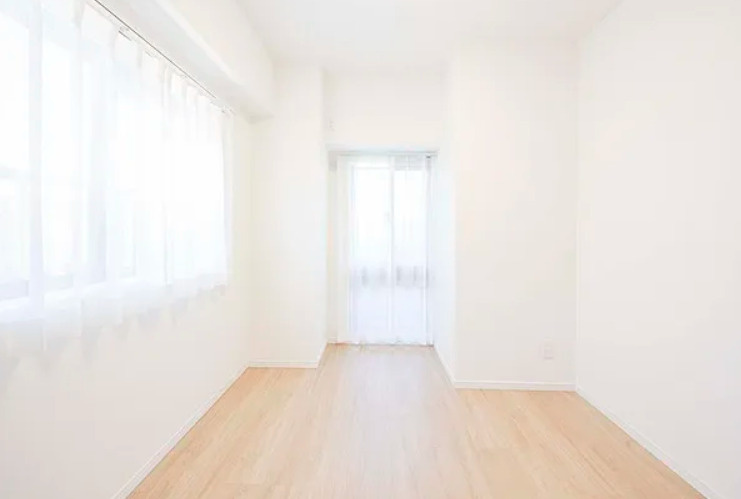 ベルドゥムール新越谷温泉の洋室|使い勝手のいい洋室です