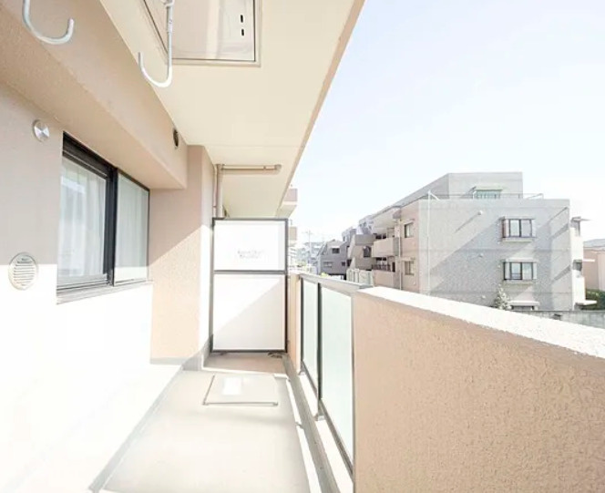 ベルドゥムール新越谷温泉のバルコニー|バルコニー付きです