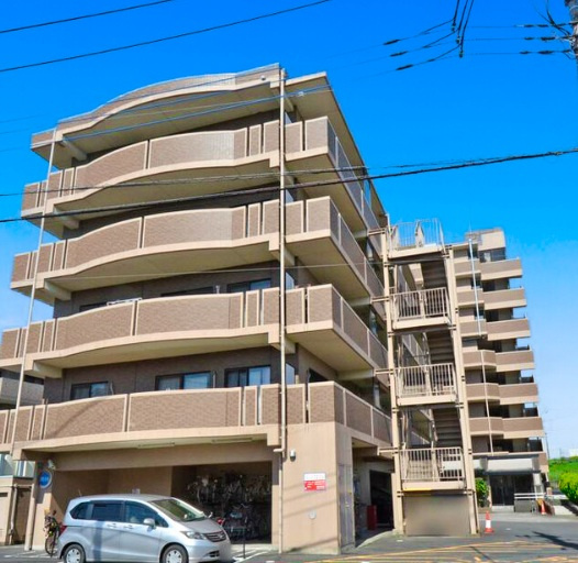 ベルドゥムール新越谷温泉の外観|外はこのようになっています