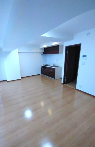 ダイアパレス町屋の居間・リビング|ゆったりとしたリビングです