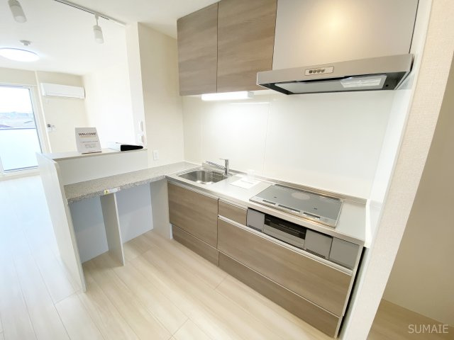 ｐｌｕｍｅのキッチン|収納力もあるシステムキッチン！