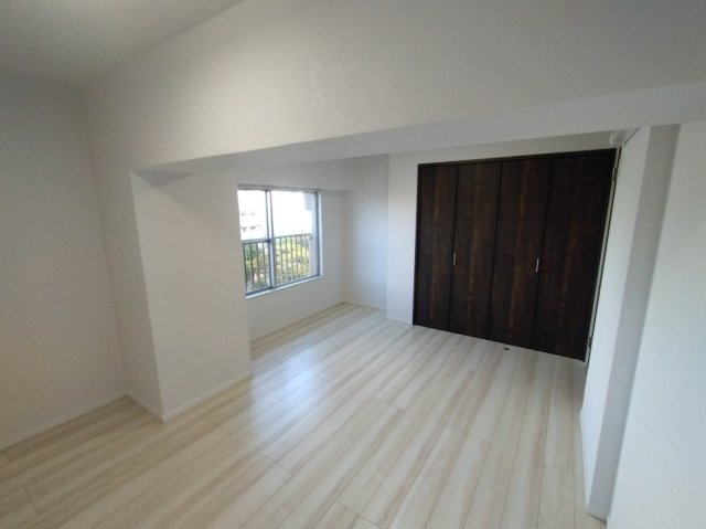 千葉グランドハイツの洋室|明るい洋室です