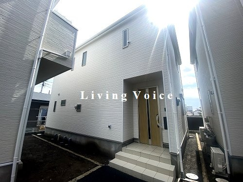 【外観】 | 【仲介手数料０円】秦野市栄町第1　新築一戸建て　6号棟　全6棟 | 5号棟　秦野市栄町第1　新築一戸建て　全6棟