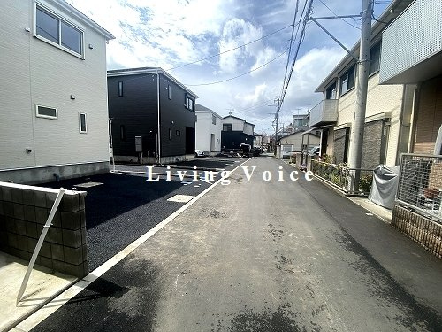 【前面道路含む現地写真】 | 【仲介手数料０円】秦野市栄町第1　新築一戸建て　6号棟　全6棟 | 秦野市栄町第1　新築一戸建て　全6棟