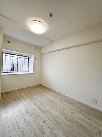 リーデンススクエア千葉の洋室|ゆったりした洋室です