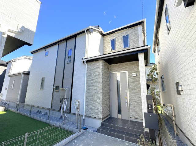 流山市古間木新築戸建【八木南小学校：9分】の外観|D号棟外観・完成済み内覧可能です！