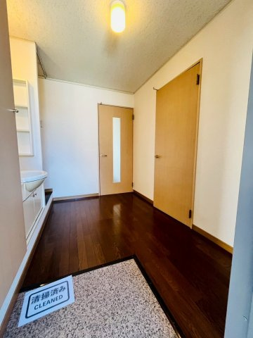 ヴィフォレストⅡの玄関