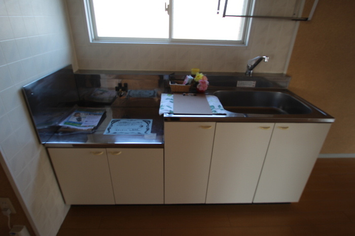 ハイツNINOWARI　A棟