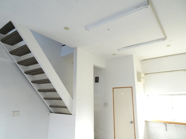 大運寺ビル貸店舗の内装