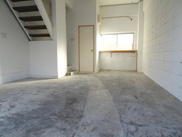 大運寺ビル貸店舗の内装