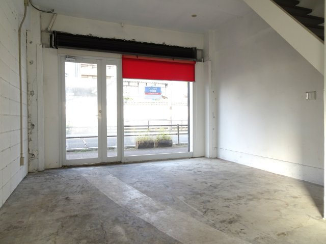 大運寺ビル貸店舗の内装