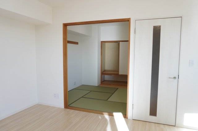 ベルドゥムール北越谷駅前の和室|4.4帖