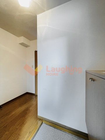 ファミールの玄関|落ち着いた玄関です※別号室の写真です